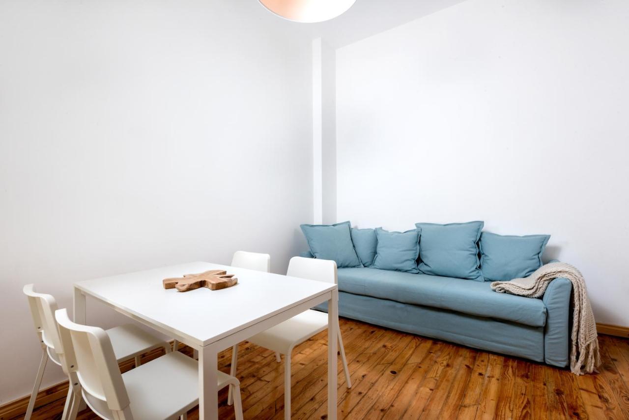 The White Apartment - Bogoridi Main Street Burgas City Exterior foto